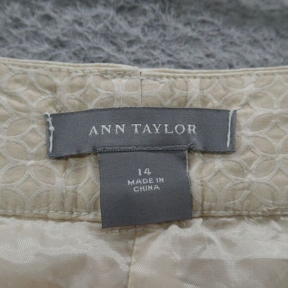 Ann Taylor Womens Silk Blend Cropped Pants 14 Beige Geometric Lightweight Career - Picture 3 of 13